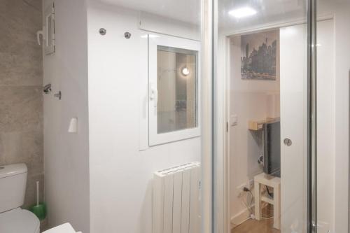 Modern, temporary, and practical apartment in Chamberí VAR120