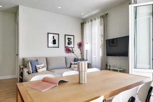 Urbieta Suite by FeelFree Rentals