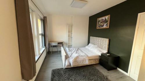 Postel nebo postele na pokoji v ubytování Spacious 2 Beds house in Walker