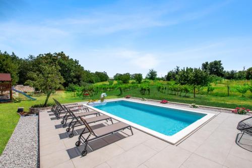 Fotografie z fotogalerie ubytování Villa Mila v destinaci Kunj