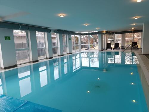 Gallery image of Fresh Garden Wellness apartman 2 em 6 in Siófok