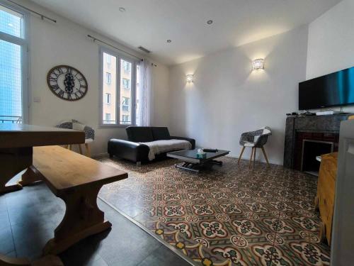 Appartement climatisé à deux pas des remparts