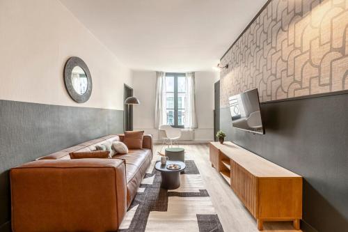 42#Opera #Louvre #Paris02 #2bedrooms #AC