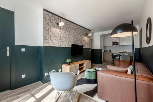 42#Opera #Louvre #Paris02 #2bedrooms #AC