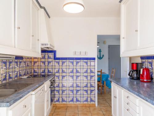 Nhà bếp/bếp nhỏ tại Holiday Home Bosquet des Ecureuils 17 by Interhome