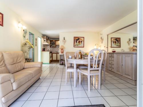 Apartment Domaine Grand Plage by Interhome