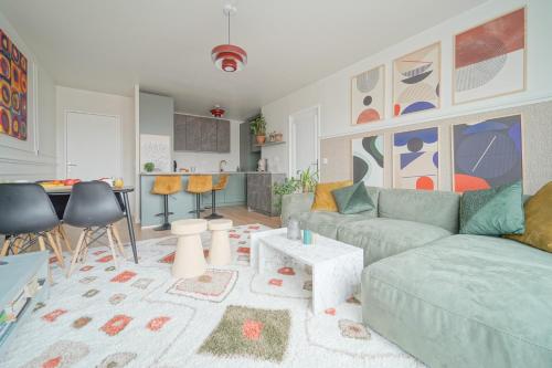 Modern, parking, downtown, 20 minutes from Paris