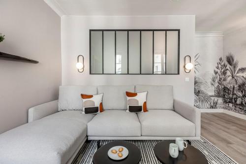 43#Opera # Grand Boulevards # 4BedRooms # Paris 02 # AC