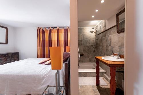 Koupelna v ubytování Villa Roxane