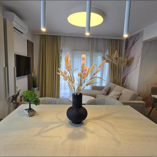 Penthouse Sanchi-Bossa Residence Zagreb with parking