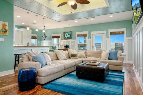 Χώρος καθιστικού στο The Beach House home