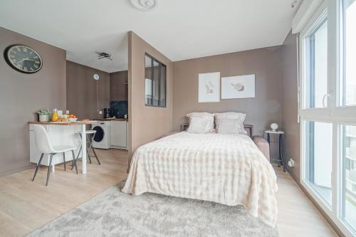 Proche Métro 5 et tram, parking, résidence neuve