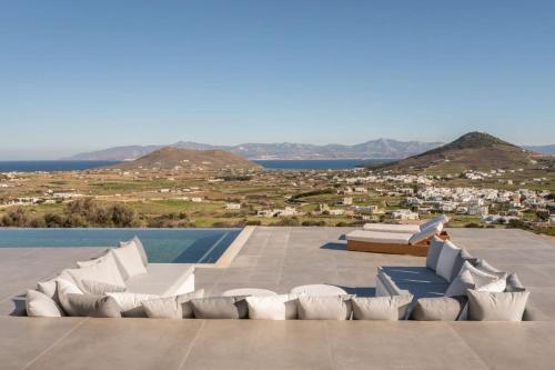 Sunrise Poem Estate - 16 people capacity