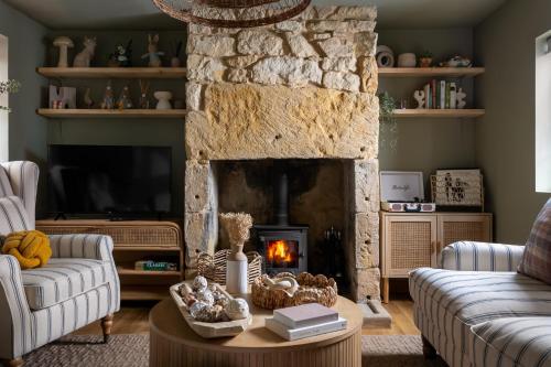 Broadway Scandi Chic Authentic Cottage