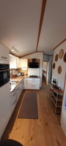 Dapur atau dapur kecil di Chalet-Urlaubsglück am See