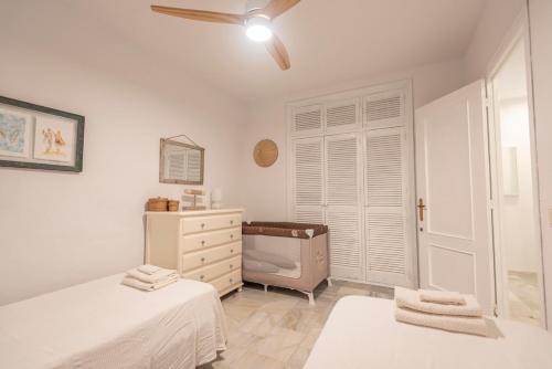 Postel nebo postele na pokoji v ubytování Casa Dehesa, Vejer de la Frontera