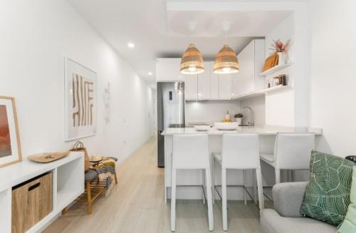 Lindamar Canteras Beach House