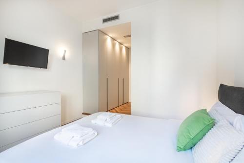 Cool and Big Central Apartment Duomo - White photo 8