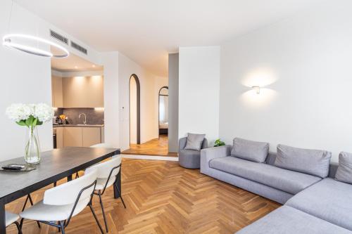 Cool and Big Central Apartment Duomo - White photo 5