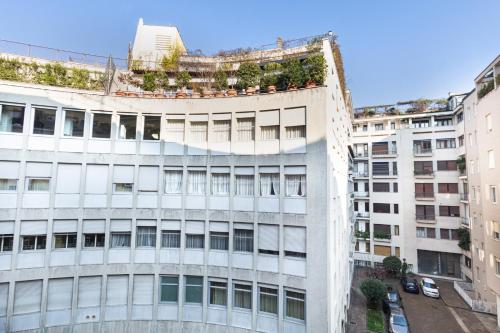 Cool and Big Central Apartment Duomo - White photo 31