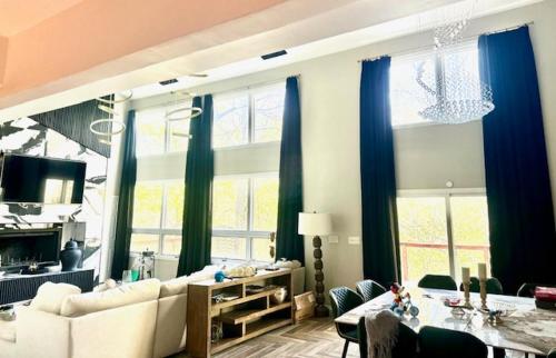 Beach ParkにあるLuxe at Pickford - Nature, Fitness Center, Naval Base, Relaxationのギャラリーの写真