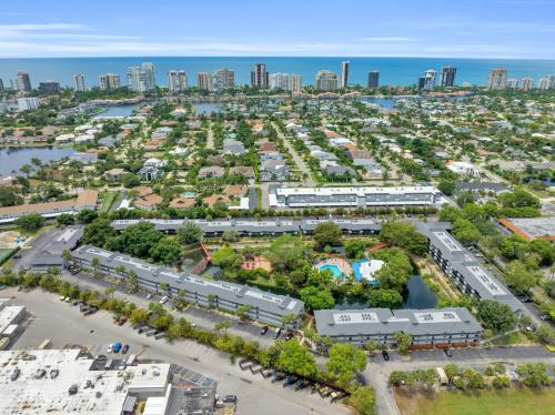 Nespecifikovaný výhled na destinaci Naples nebo výhled na město při pohledu z rezortu