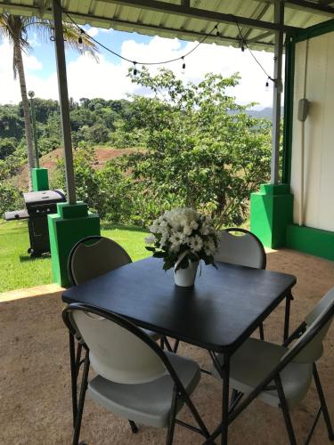 Jardí fora de Hacienda Rolón