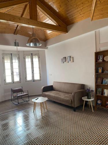 Cuarto Antolín Yellowdoor