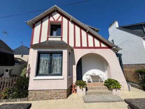 CriCri Family Beach House