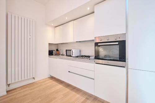 Elegant Apartment near the Centre - Wi-Fi & Netflix Free