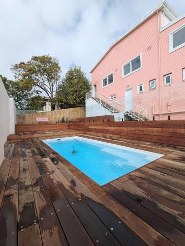 Gallery image of The Pink Lodge in Lorne
