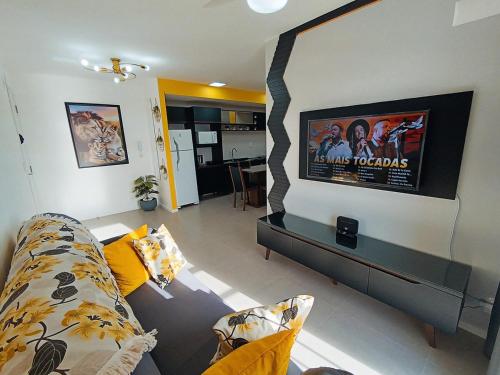 Télévision ou salle de divertissement dans l'établissement Apto Mimoso dos Hóspedes no Centro de Pelotas Novo!