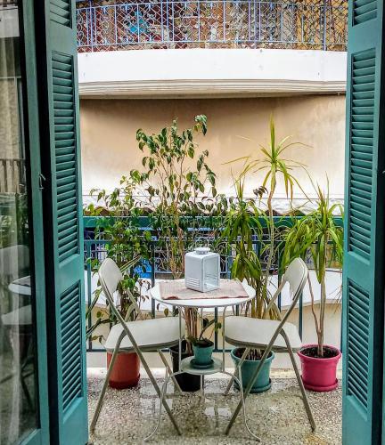 The Happy Town House , 300m from the metro station