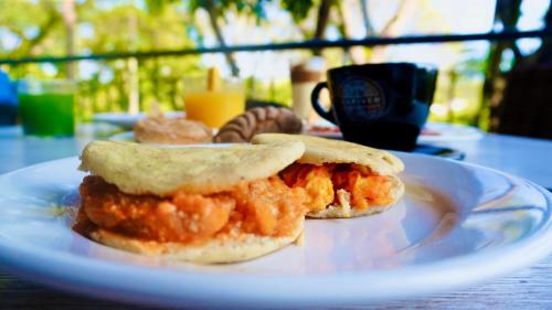 Mad på kroen eller i nærheden