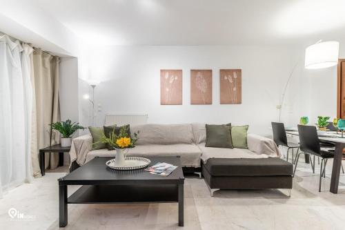Olympian Zeus - Premium & Luxury Athenian House