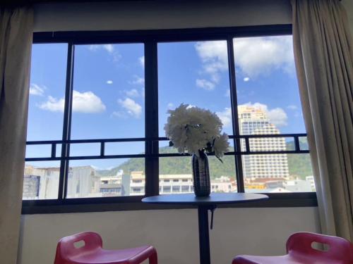 Gambar di galeri bagi Sumer guesthouses di Pantai Patong