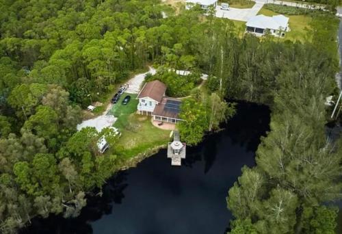 Φυσικό τοπίο κοντά σε αυτή η παραθεριστική κατοικία
