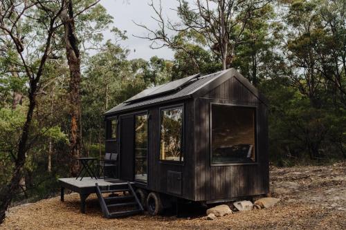 Gambar di galeri bagi Off-Grid Cabin Tucked into Nature Creek Access - Yenya di Kurrajong