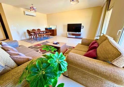 Elegant 3BR Near Shops & Attractions in New Cairo