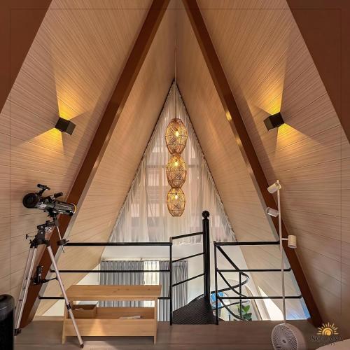Fotografie z fotogalerie ubytování Cozy Modern A-Cabin in Tagaytay v destinaci Tagaytay