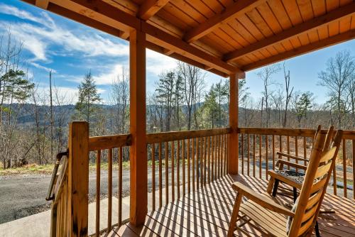 Tunnel Vision - Private with Hot Tub photo 39