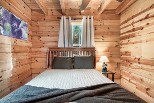 Woodland Ridge - Private 3 Bedrooms with Hot Tub photo 18