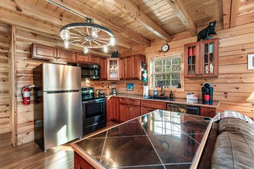 Woodland Ridge - Private 3 Bedrooms with Hot Tub photo 22