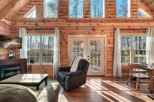 Woodland Ridge - Private 3 Bedrooms with Hot Tub photo 31