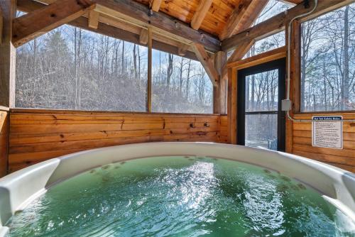 Woodland Ridge - Private 3 Bedrooms with Hot Tub photo 38