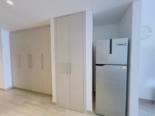 Cuisine ou kitchenette dans l'établissement Cosy Studio in Yas Island, Abu Dhabi