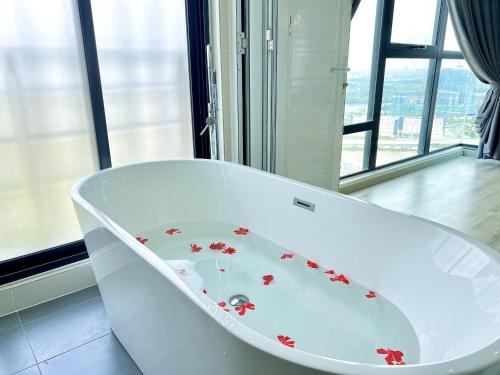 Gambar di galeri bagi Mosaic Southkey Mid Valley by Luxecocoo CK Johor Bahru di Johor Bahru