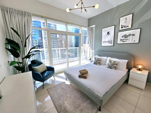 SUNRISE HOMES - 2 BR with Panoramic Marina Views photo 2