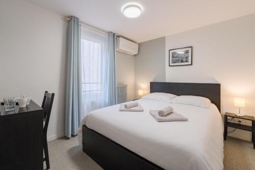 Wine & Four - Chambre Agréable sur les Allées