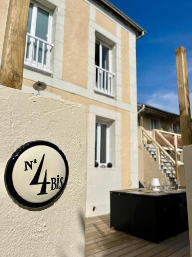 Adorable maison avec grande terrasse et bbq